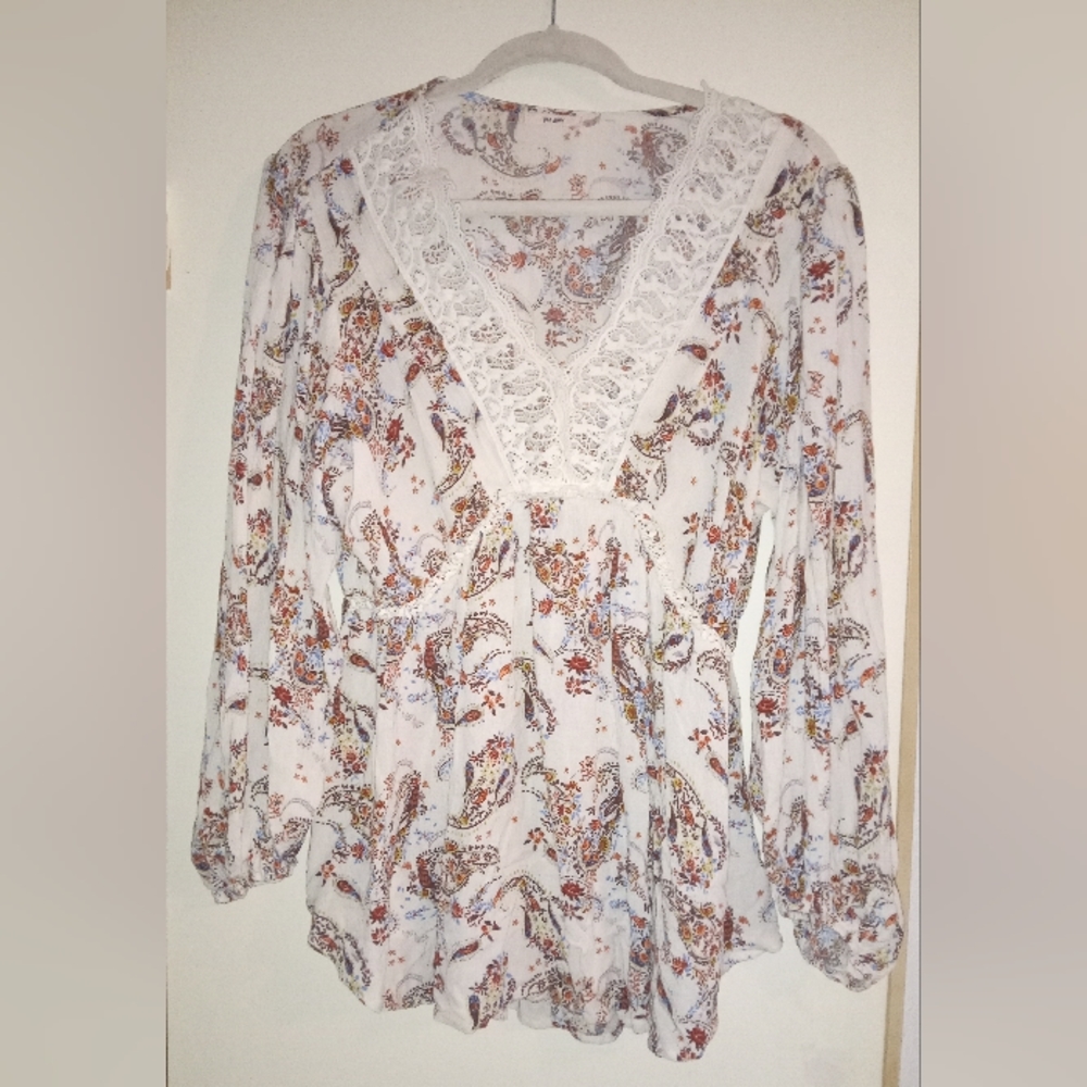 Mi Ami By Francesca's Boho V Neck Top Size XL
